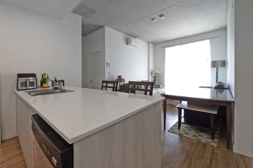 Kitchen - 107-5200 Boul. Henri-Bourassa O., Montréal (Saint-Laurent), QC - Indoor