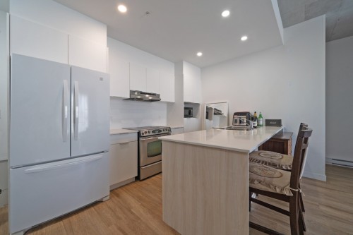 Kitchen - 107-5200 Boul. Henri-Bourassa O., Montréal (Saint-Laurent), QC - Indoor Photo Showing Kitchen With Upgraded Kitchen