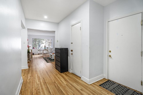 Hall d'entrée/Vestibule - 2-2180 Av. Van Horne, Montréal (Côte-Des-Neiges/Notre-Dame-De-Grâce), QC - Indoor Photo Showing Other Room