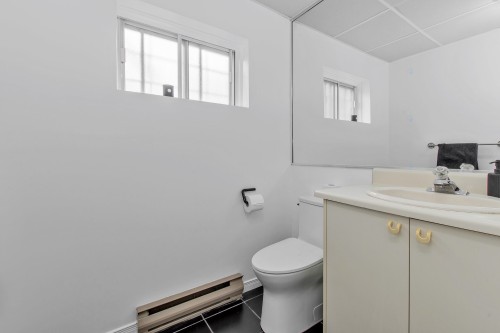 Salle de bains - 953 Rue Des Érables, Saint-Eustache, QC - Indoor Photo Showing Bathroom