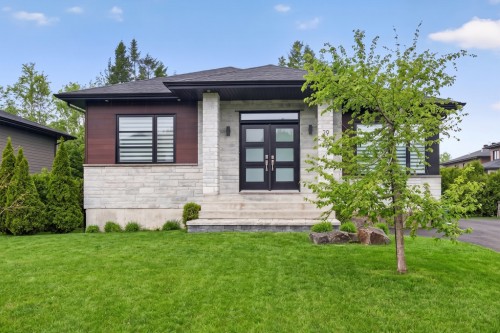 Façade - 29 Rue De La Randonnée, Boischatel, QC - Outdoor