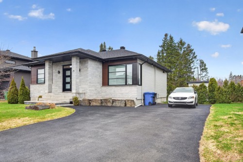 Façade - 29 Rue De La Randonnée, Boischatel, QC - Outdoor