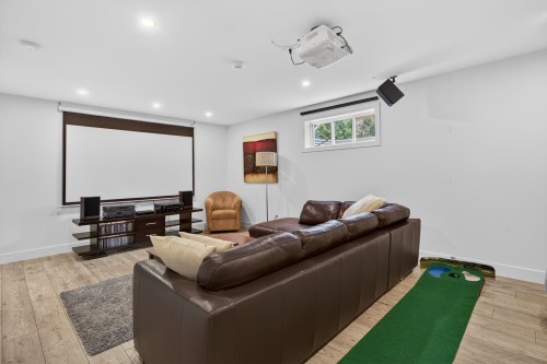 Salle familiale - 29 Rue De La Randonnée, Boischatel, QC - Indoor