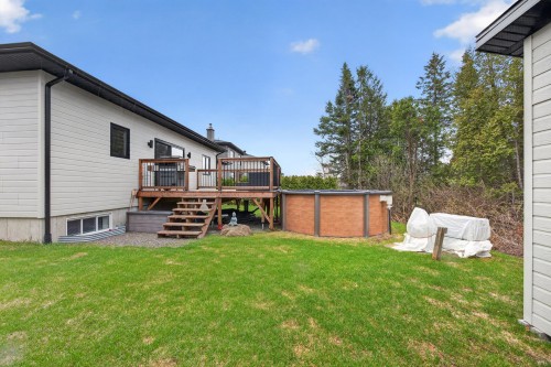 Cour - 29 Rue De La Randonnée, Boischatel, QC - Outdoor With Exterior