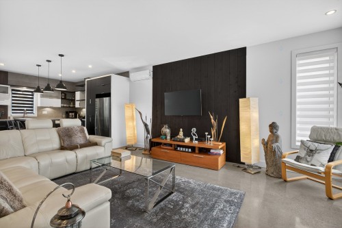Salon - 29 Rue De La Randonnée, Boischatel, QC - Indoor Photo Showing Living Room
