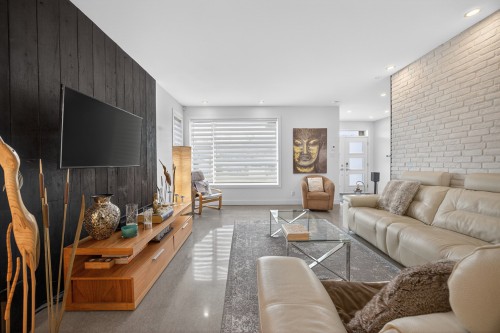 Salon - 29 Rue De La Randonnée, Boischatel, QC - Indoor Photo Showing Living Room