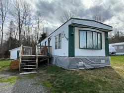 15 Clarence Crescent Nackawic, NB E6G 1G3