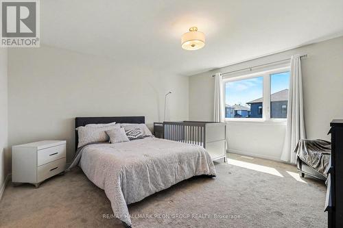 396 Ventoux Avenue, Ottawa, ON - Indoor Photo Showing Bedroom
