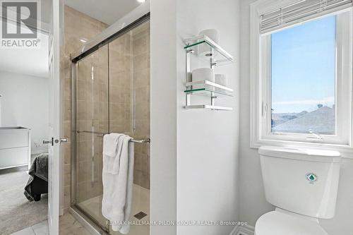 396 Ventoux Avenue, Ottawa, ON - Indoor Photo Showing Bathroom