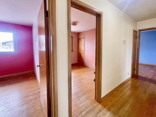 45 Dingwall Parkway, Dryden, ON - Indoor Photo Showing Other Room