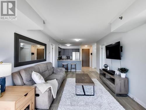 221 - 3060 Rotary Way, Burlington, ON - Indoor Photo Showing Living Room