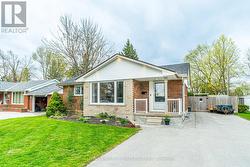 116 SANDERLING CRESCENT  Kawartha Lakes (Lindsay), ON K9V 4N6