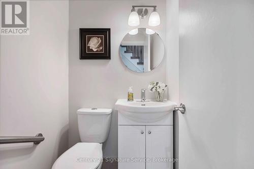 2235 Denise Road, Mississauga, ON - Indoor Photo Showing Bathroom