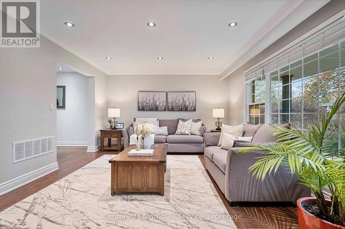 2235 Denise Road, Mississauga, ON - Indoor Photo Showing Living Room