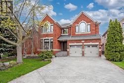 2182 GALLOWAY DRIVE Oakville (Jc Joshua Creek), ON L6H 6T4