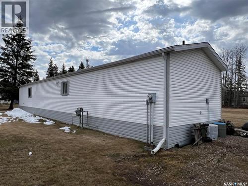 513 3Rd Street Nw, Goodsoil, SK 