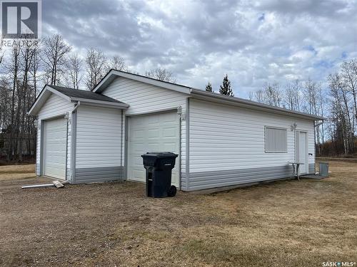513 3Rd Street Nw, Goodsoil, SK 