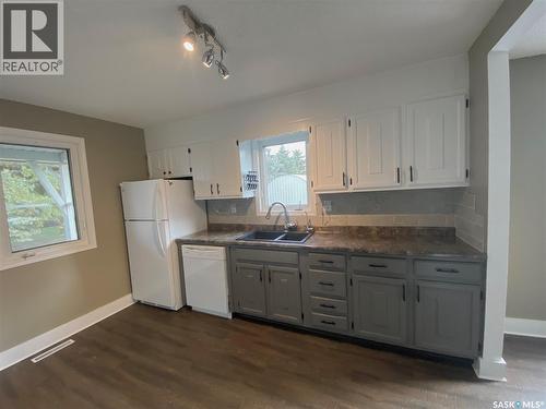 325 Grout Street, Lemberg, SK - Indoor Photo Showing Kitchen With Double Sink