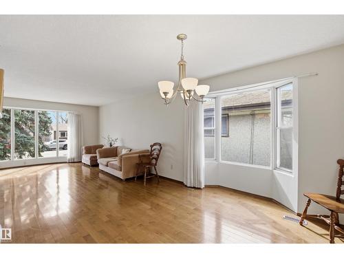 13222 116 St Nw, Edmonton, AB - Indoor Photo Showing Living Room