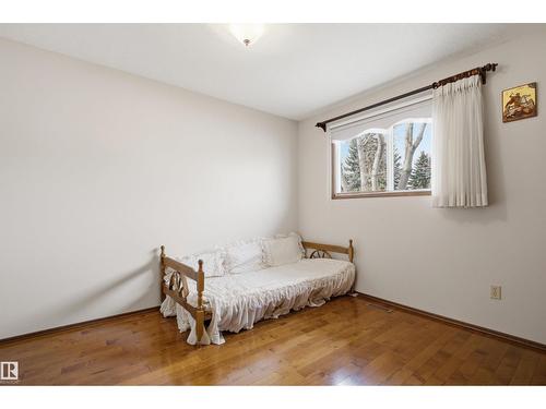 13222 116 St Nw, Edmonton, AB - Indoor Photo Showing Bedroom