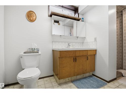 13222 116 St Nw, Edmonton, AB - Indoor Photo Showing Bathroom