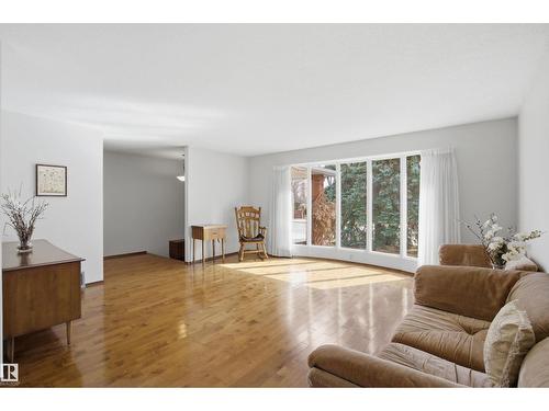 13222 116 St Nw, Edmonton, AB - Indoor Photo Showing Living Room