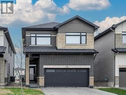 28 MENDOZA WAY  Ottawa, ON K2S 2S6