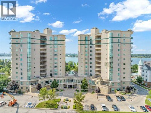 4955 Riverside Drive Unit# 202, Windsor, ON - Outdoor With Balcony With Facade
