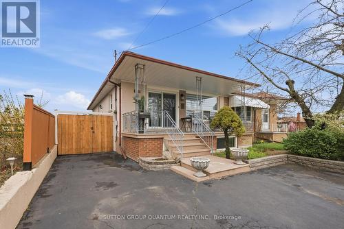 1257 Alexandra Avenue, Mississauga, ON - Outdoor