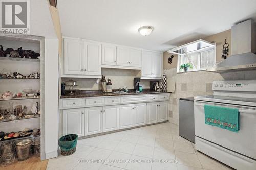1257 Alexandra Avenue, Mississauga, ON - Indoor Photo Showing Kitchen