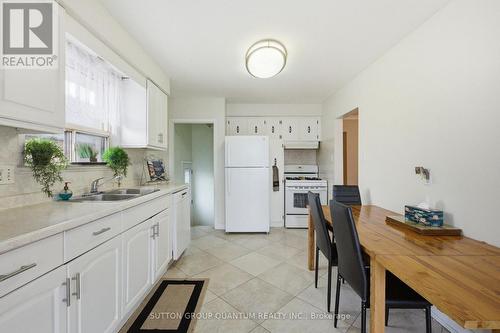 1257 Alexandra Avenue, Mississauga, ON - Indoor Photo Showing Kitchen With Double Sink