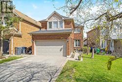86 ROCKY MOUNTAIN CRESCENT  Brampton, ON L6R 1E8