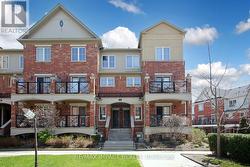 3 - 47 HAYS BOULEVARD Oakville, ON L6H 0J1