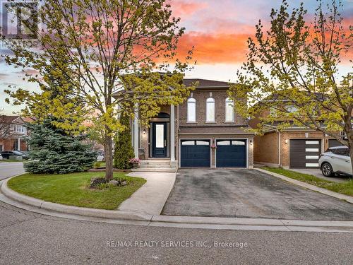 13 MISTYCREEK CRESCENT  Brampton, ON L7A 3E8
