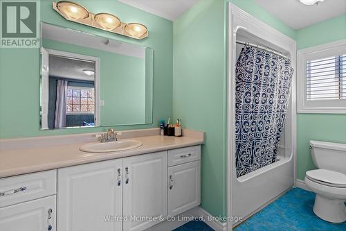 59 Dales Drive, Mapleton, ON - Indoor Photo Showing Bathroom
