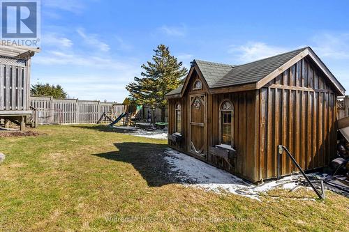 59 Dales Drive, Mapleton, ON - Outdoor