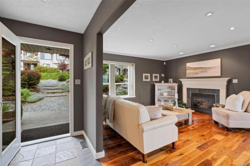 6250 Lower Chippewa Rd, Duncan, BC 
