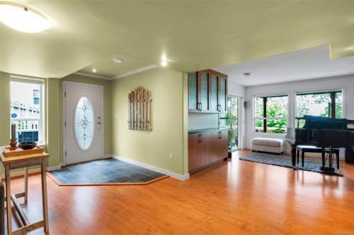 6250 Lower Chippewa Rd, Duncan, BC 