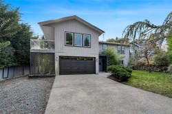 711 Bexhill Rd Colwood, BC V9C 3P9