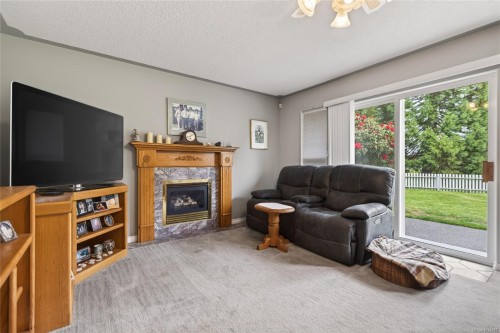 1967 Augusta Pl, Campbell River, BC 