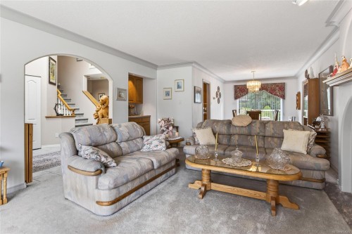 1967 Augusta Pl, Campbell River, BC 