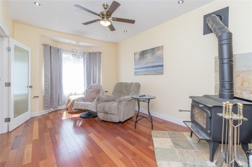 1745 Pavenham Rd, Cowichan Bay, BC 