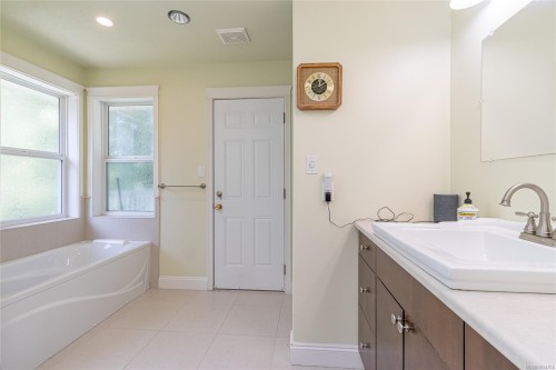 1745 Pavenham Rd, Cowichan Bay, BC 