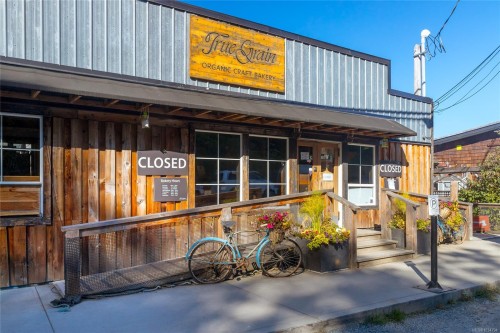 1745 Pavenham Rd, Cowichan Bay, BC 