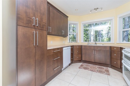 1745 Pavenham Rd, Cowichan Bay, BC 