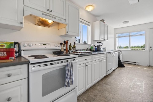793 Robron Rd, Campbell River, BC 