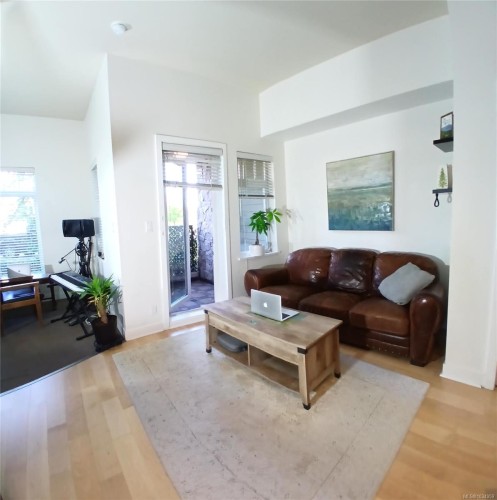 119-1395 Bear Mountain Pkwy  Langford, BC V9B 0E1