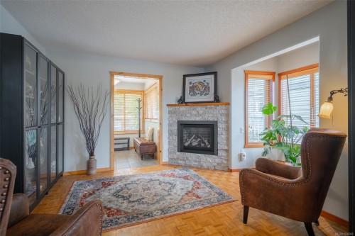437 Davis Rd, Ladysmith, BC 