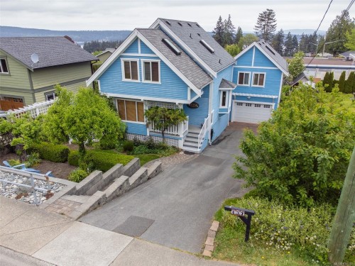 437 Davis Rd, Ladysmith, BC 