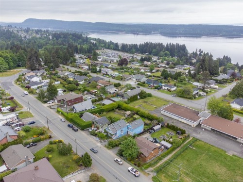 437 Davis Rd, Ladysmith, BC 